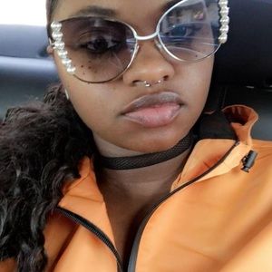 Meet your Posher, Jasmine